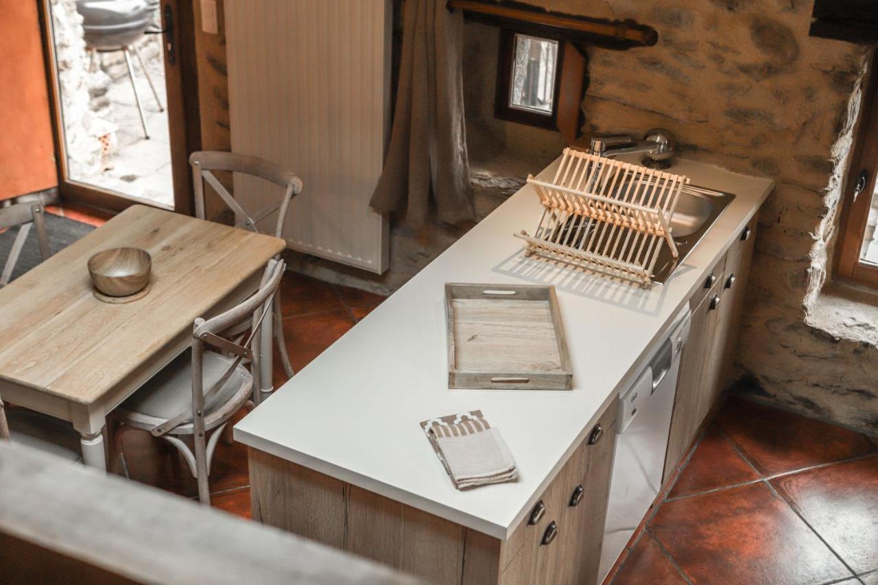 Maison D'Hotes Le Hameau De La Mure Saint-Laurent-du-Pape المظهر الخارجي الصورة